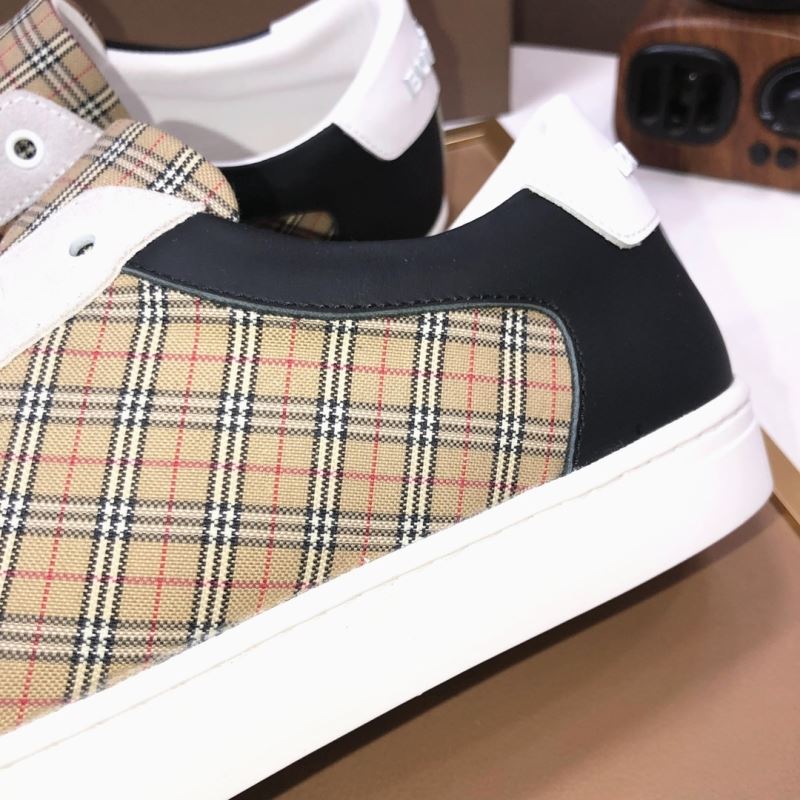 Burberry Low Shoes